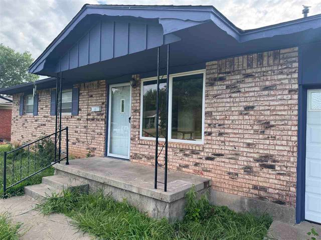 1624 NW 50th St, Lawton, OK 73505