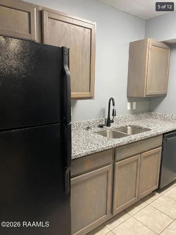 504 Fox Run Avenue 4, Lafayette, LA 70508