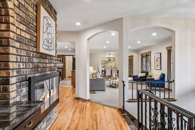 1815 Noble Drive N, Golden Valley, MN 55422