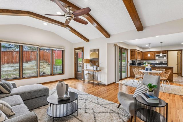 1815 Noble Drive N, Golden Valley, MN 55422