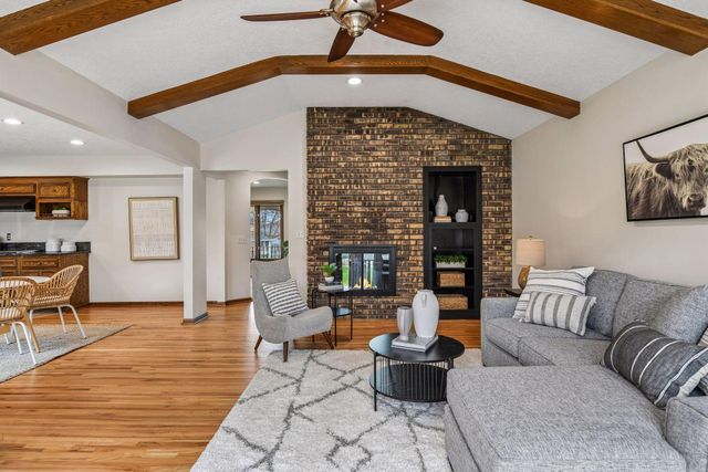 1815 Noble Drive N, Golden Valley, MN 55422