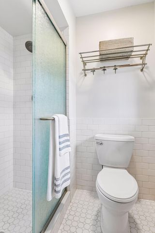 1815 Noble Drive N, Golden Valley, MN 55422