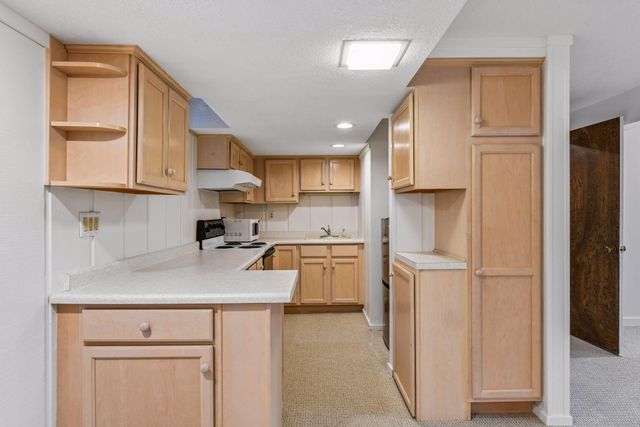 1815 Noble Drive N, Golden Valley, MN 55422