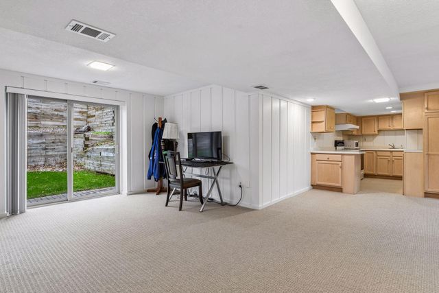 1815 Noble Drive N, Golden Valley, MN 55422