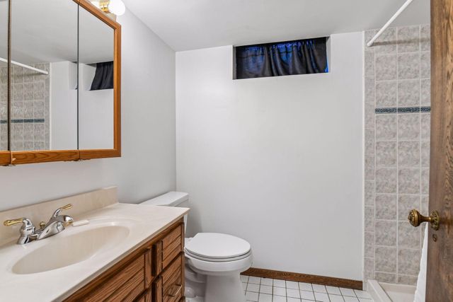 1815 Noble Drive N, Golden Valley, MN 55422