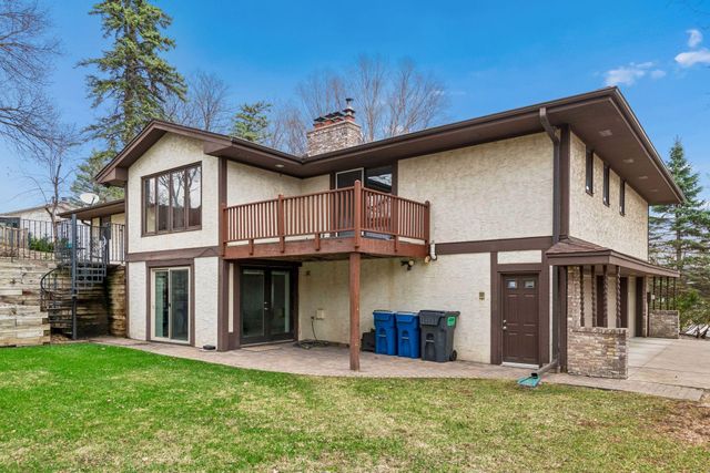 1815 Noble Drive N, Golden Valley, MN 55422