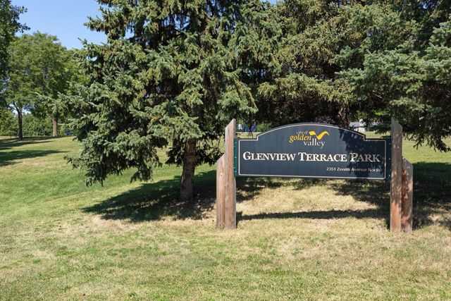 1815 Noble Drive N, Golden Valley, MN 55422