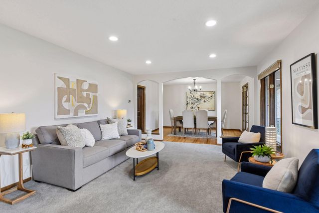 1815 Noble Drive N, Golden Valley, MN 55422