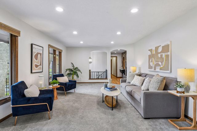 1815 Noble Drive N, Golden Valley, MN 55422