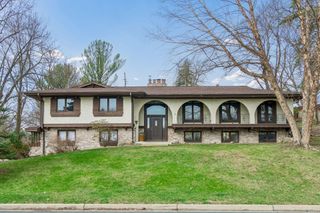 1815 Noble Drive N, Golden Valley, MN 55422