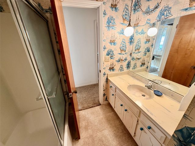 127 East Park Road, Graham, TX 76450