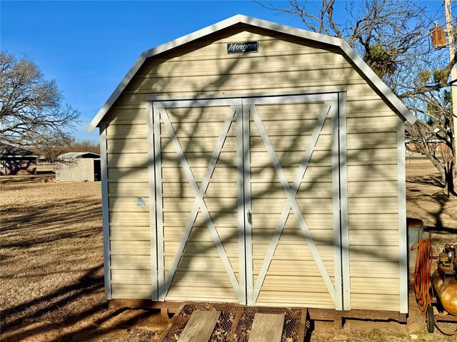 127 East Park Road, Graham, TX 76450