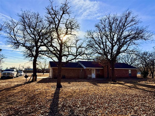 127 East Park Road, Graham, TX 76450