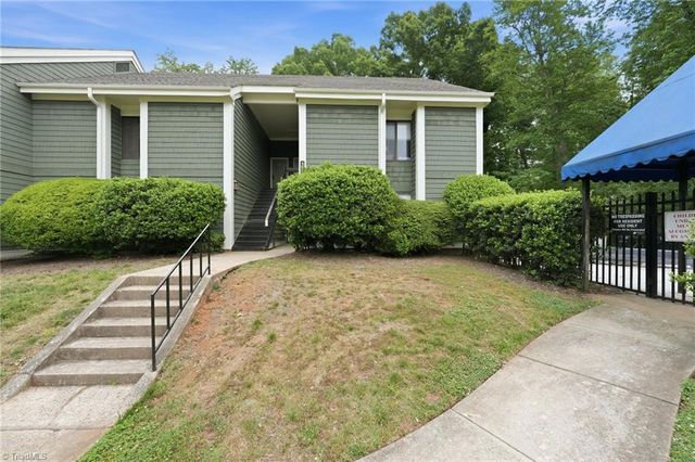 1514 Benjamin Parkway A, Greensboro, NC 27408