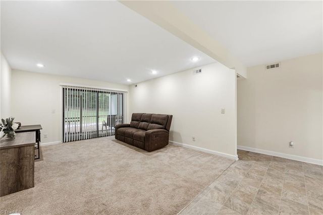 1514 Benjamin Parkway A, Greensboro, NC 27408