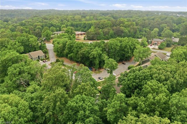 1514 Benjamin Parkway A, Greensboro, NC 27408