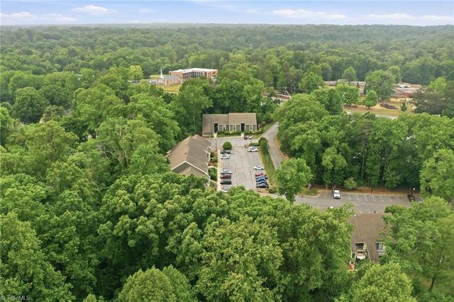 1514 Benjamin Parkway A, Greensboro, NC 27408
