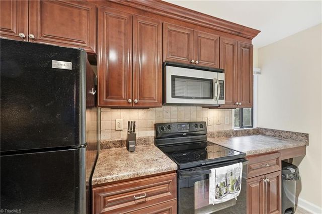 1514 Benjamin Parkway A, Greensboro, NC 27408