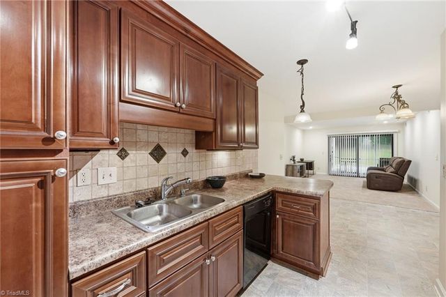 1514 Benjamin Parkway A, Greensboro, NC 27408