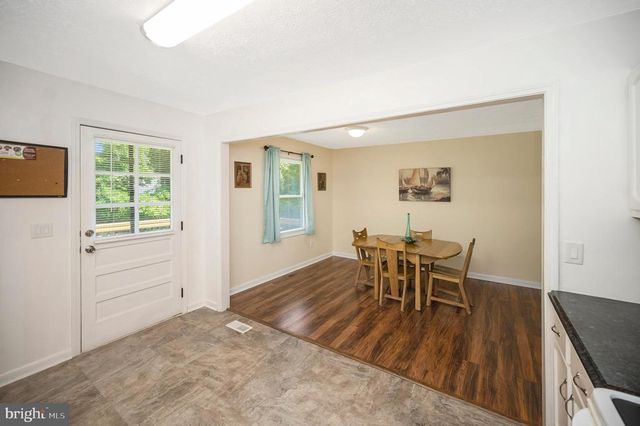 1406 LAKEVIEW PKWY, Locust Grove, VA 22508