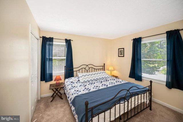 1406 LAKEVIEW PKWY, Locust Grove, VA 22508