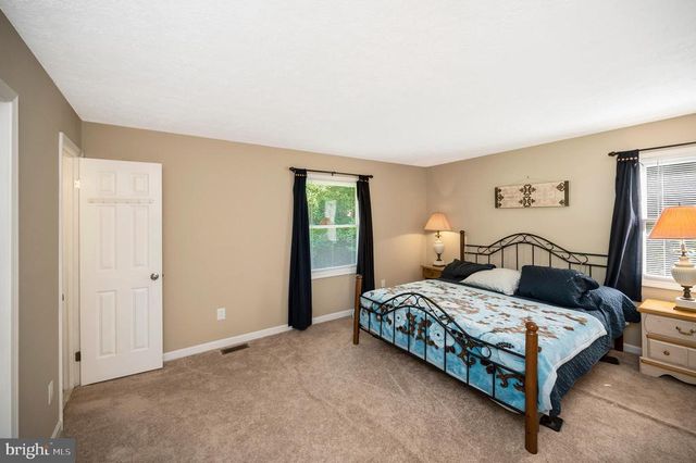 1406 LAKEVIEW PKWY, Locust Grove, VA 22508