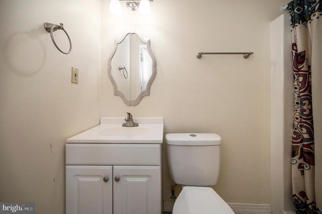 1406 LAKEVIEW PKWY, Locust Grove, VA 22508