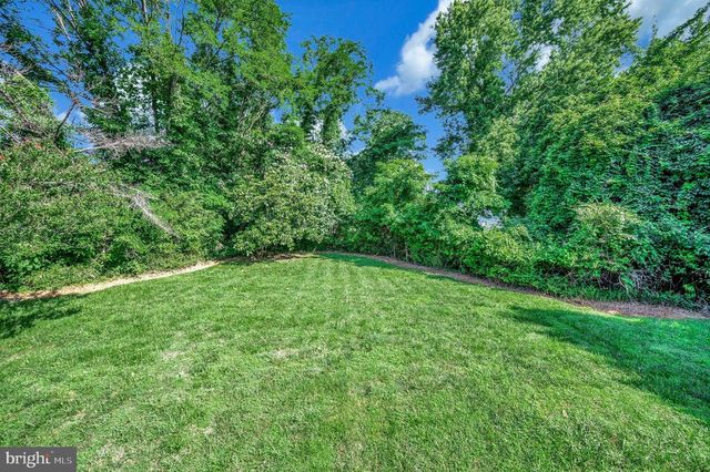 1406 LAKEVIEW PKWY, Locust Grove, VA 22508