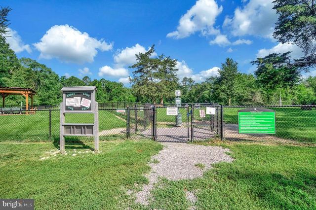 1406 LAKEVIEW PKWY, Locust Grove, VA 22508