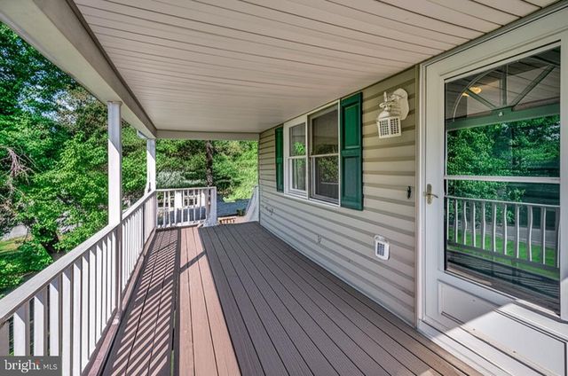 1406 LAKEVIEW PKWY, Locust Grove, VA 22508