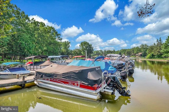 1406 LAKEVIEW PKWY, Locust Grove, VA 22508