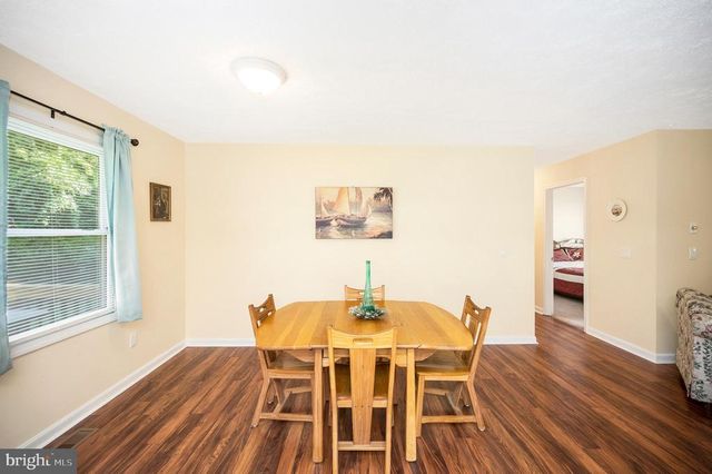 1406 LAKEVIEW PKWY, Locust Grove, VA 22508