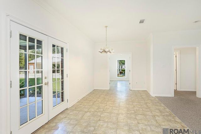 9175 Edna Ln, Gonzales, LA 70737