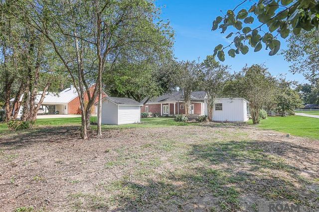 9175 Edna Ln, Gonzales, LA 70737