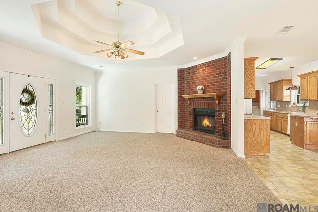 9175 Edna Ln, Gonzales, LA 70737