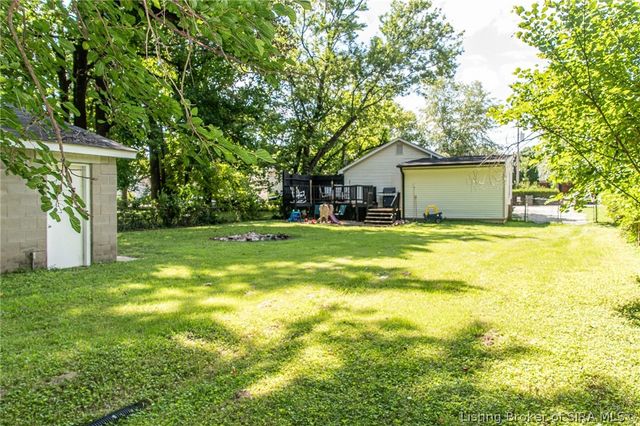 1828 Scott Road, New Albany, IN 47150
