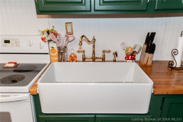 1828 Scott Road, New Albany, IN 47150