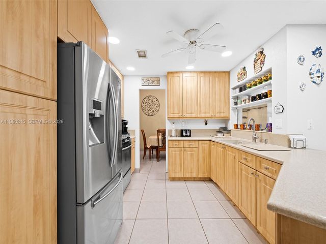 11905 SW 48th Ct, Cooper City, FL 33330