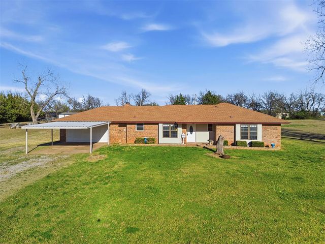 895 Quail Creek Drive, Blanchard, OK 73010