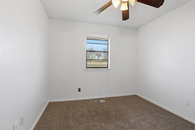 895 Quail Creek Drive, Blanchard, OK 73010