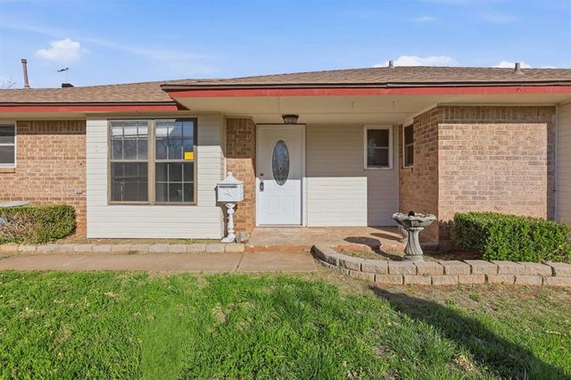 895 Quail Creek Drive, Blanchard, OK 73010