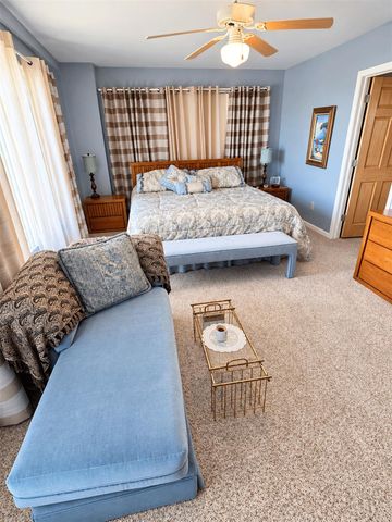 7 S Skimmer Street, La Marque, TX 77568