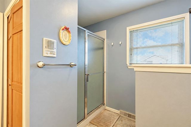 7 S Skimmer Street, La Marque, TX 77568
