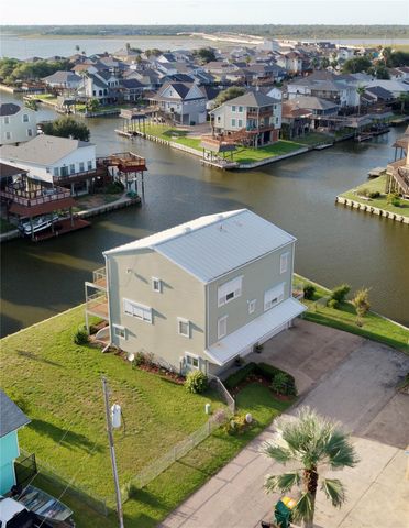 7 S Skimmer Street, La Marque, TX 77568