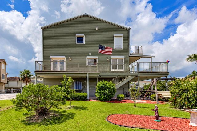 7 S Skimmer Street, La Marque, TX 77568