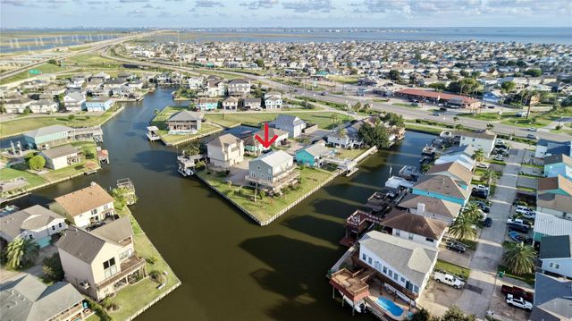 7 S Skimmer Street, La Marque, TX 77568