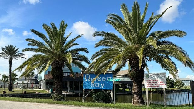 7 S Skimmer Street, La Marque, TX 77568