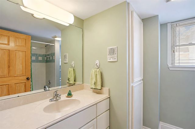 7 S Skimmer Street, La Marque, TX 77568