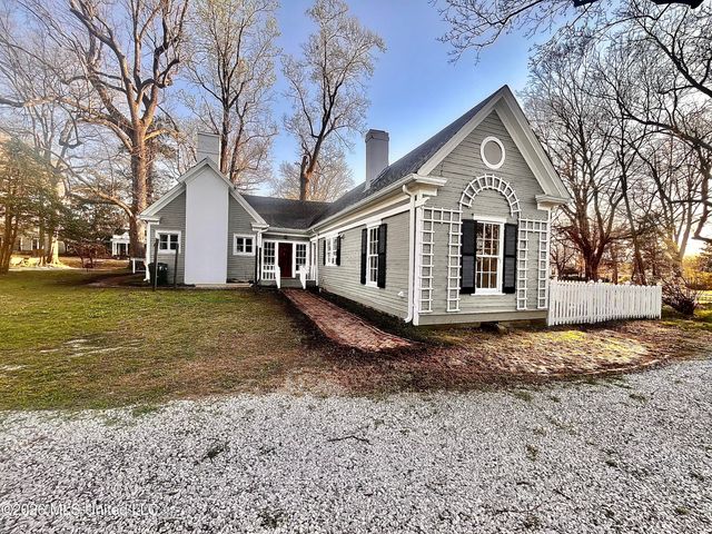 240 W Chulahoma Avenue, Holly Springs, MS 38635