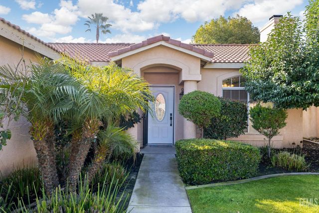 10821 Tivoli Court, Bakersfield, CA 93311